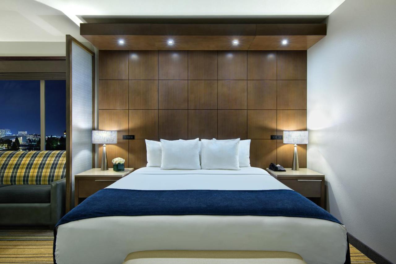 Oxford Suites Spokane Downtown Kültér fotó